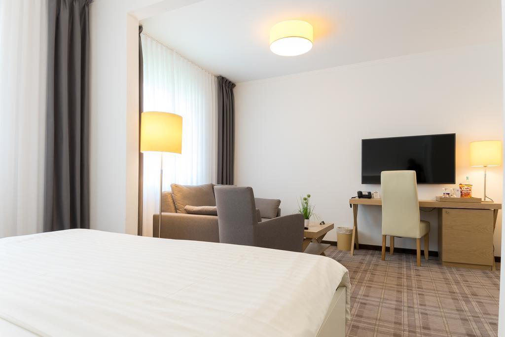 Hotel Zum Kuhhirten Bremen Exterior photo