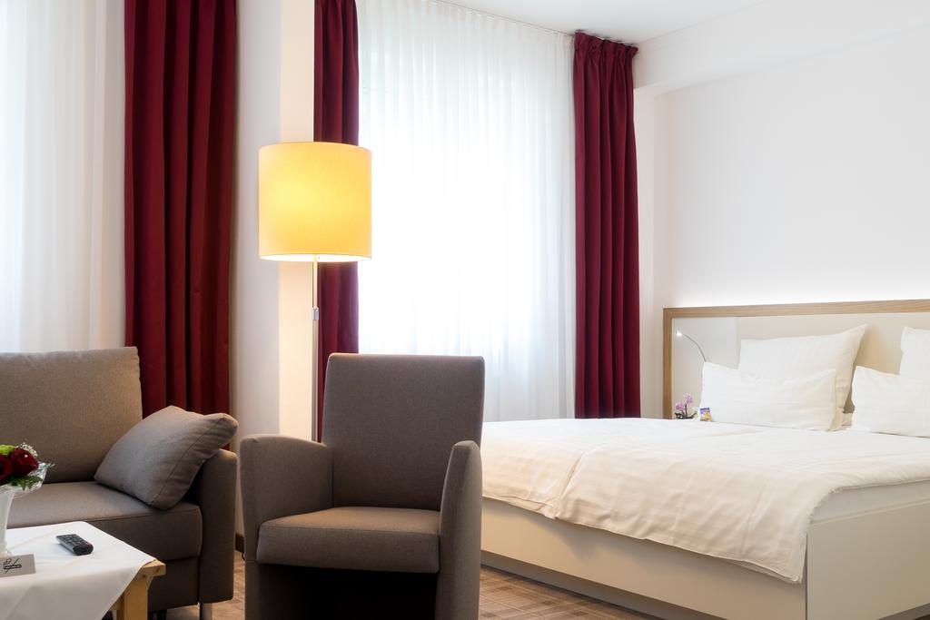 Hotel Zum Kuhhirten Bremen Exterior photo